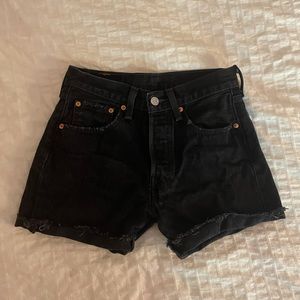 🚫sold on curtsy🚫 vintage levi’s 501 shorts